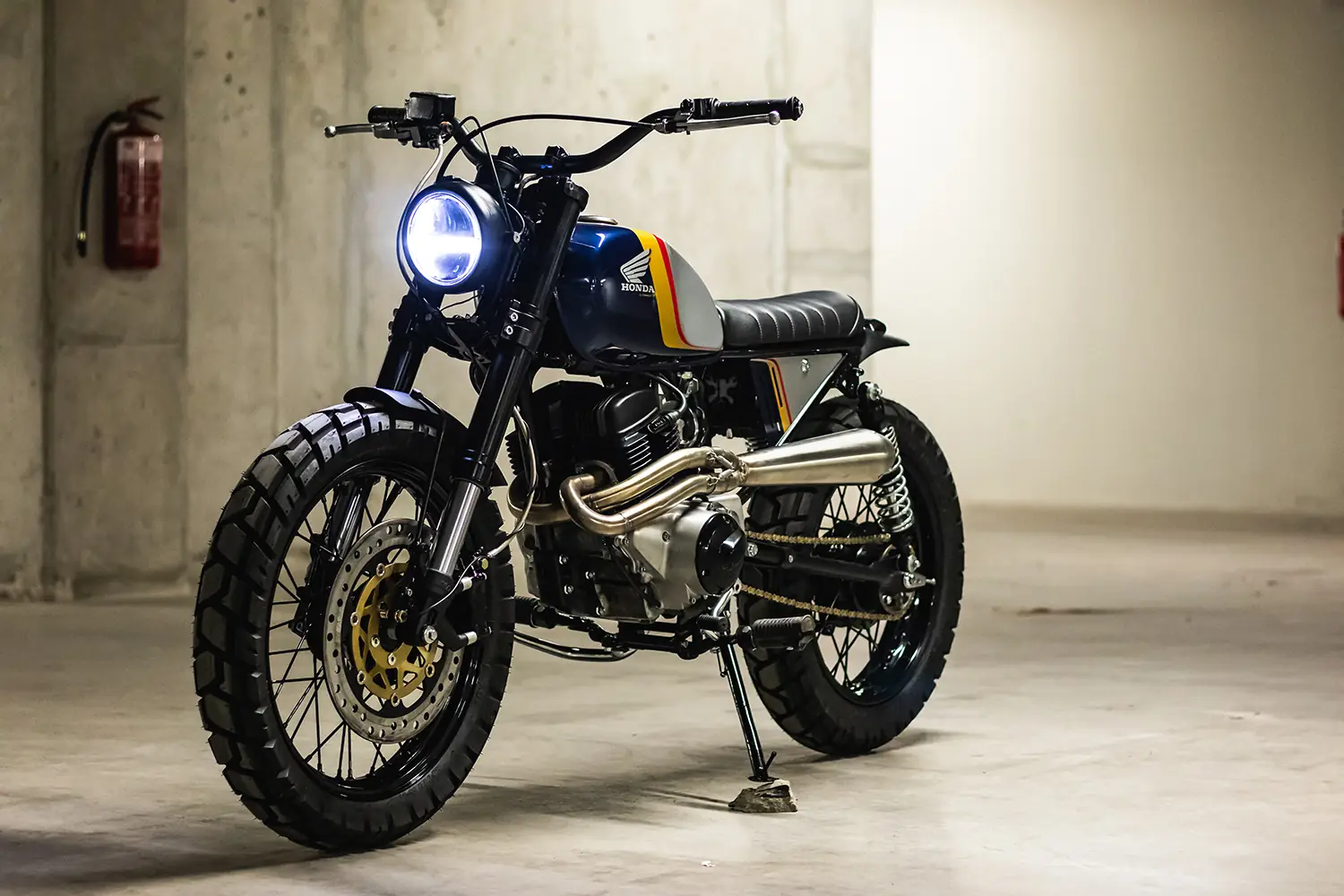 CM200-Scrambler-Catis-3